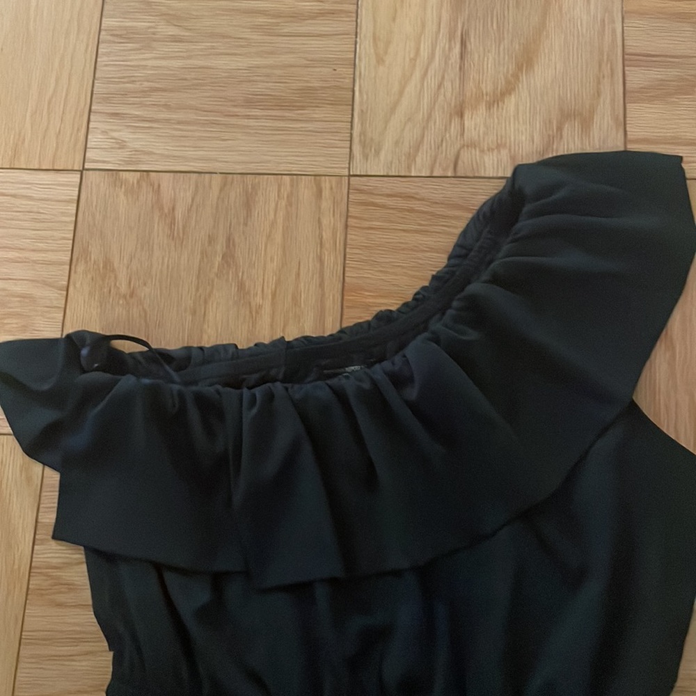 Banana Republic One Shoulder Top - Picture 3 of 5